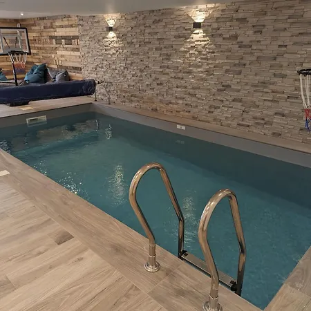 Maison Avec Piscine Interieure, Terrasse Et Wi-fi Gratuit A Curel - Fr-1-611-92 Holiday home Curel (Haute-Marne)