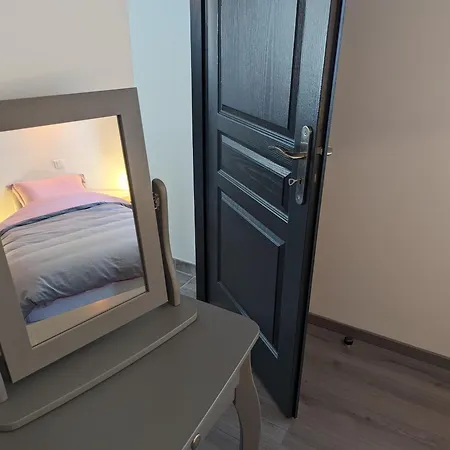 Maison Avec Piscine Interieure, Terrasse Et Wi-fi Gratuit A Curel - Fr-1-611-92 *