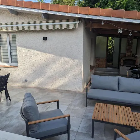 Holiday home Maison Avec Piscine Interieure, Terrasse Et Wi-fi Gratuit A Curel - Fr-1-611-92 Curel (Haute-Marne)