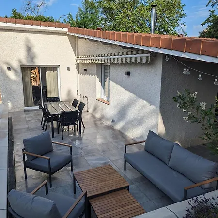 Maison Avec Piscine Interieure, Terrasse Et Wi-fi Gratuit A Curel - Fr-1-611-92 Holiday home Curel (Haute-Marne)